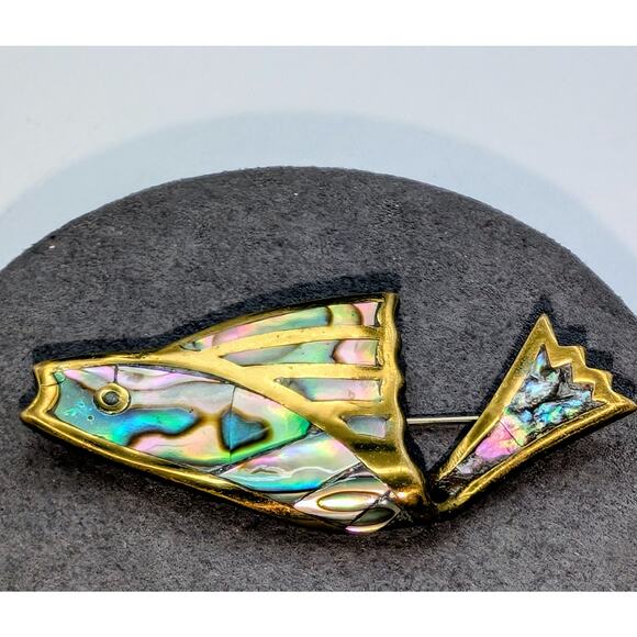 Signed Los Castillo Taxco Mexico Brass & Abalone Fish Shaped Brooch - Picture 1 of 5